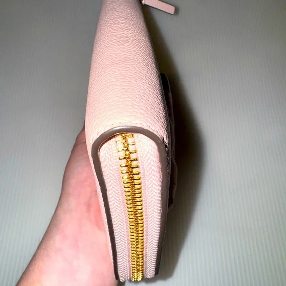 Tory Burch Pink Robinson Long Travel Wallet - Picture 13 of 14